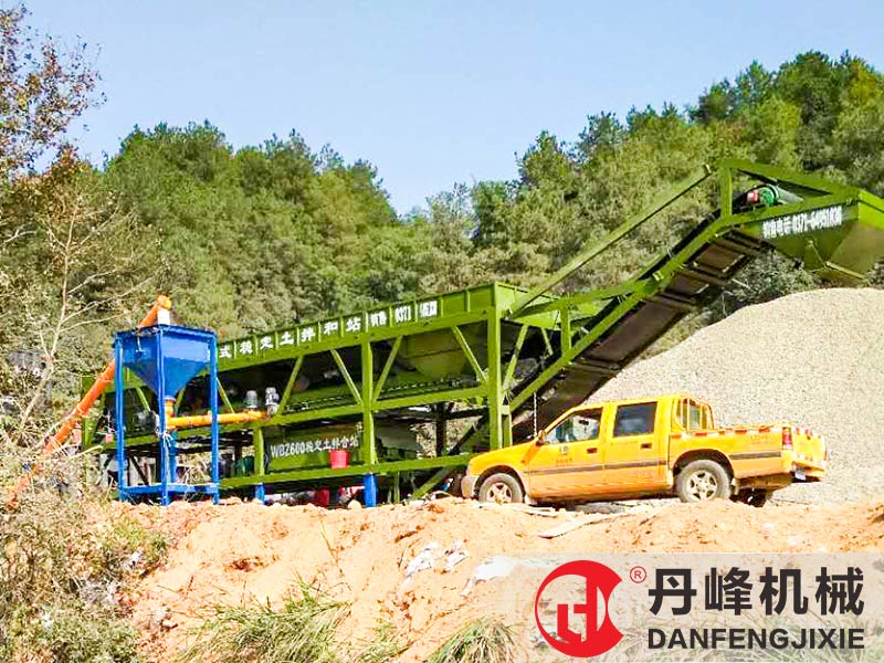 江西客户600吨移动稳定土拌合站设备现场